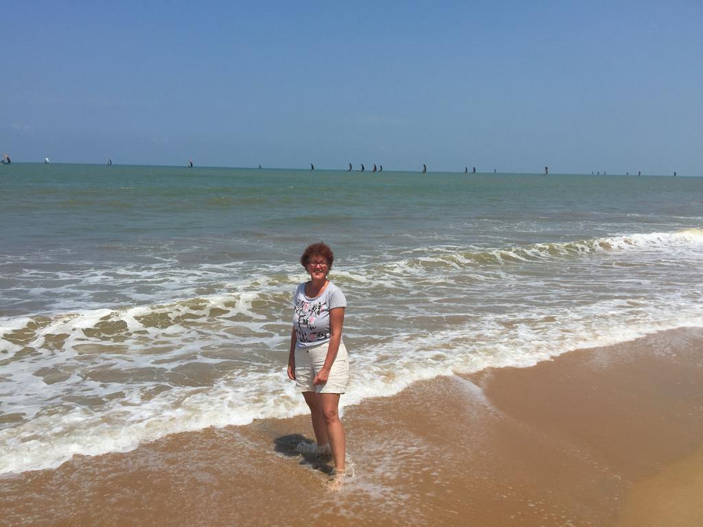 Lilly Palace Villa Guest House Negombo Bagian luar foto