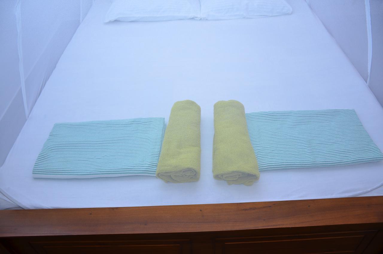 Lilly Palace Villa Guest House Negombo Bagian luar foto
