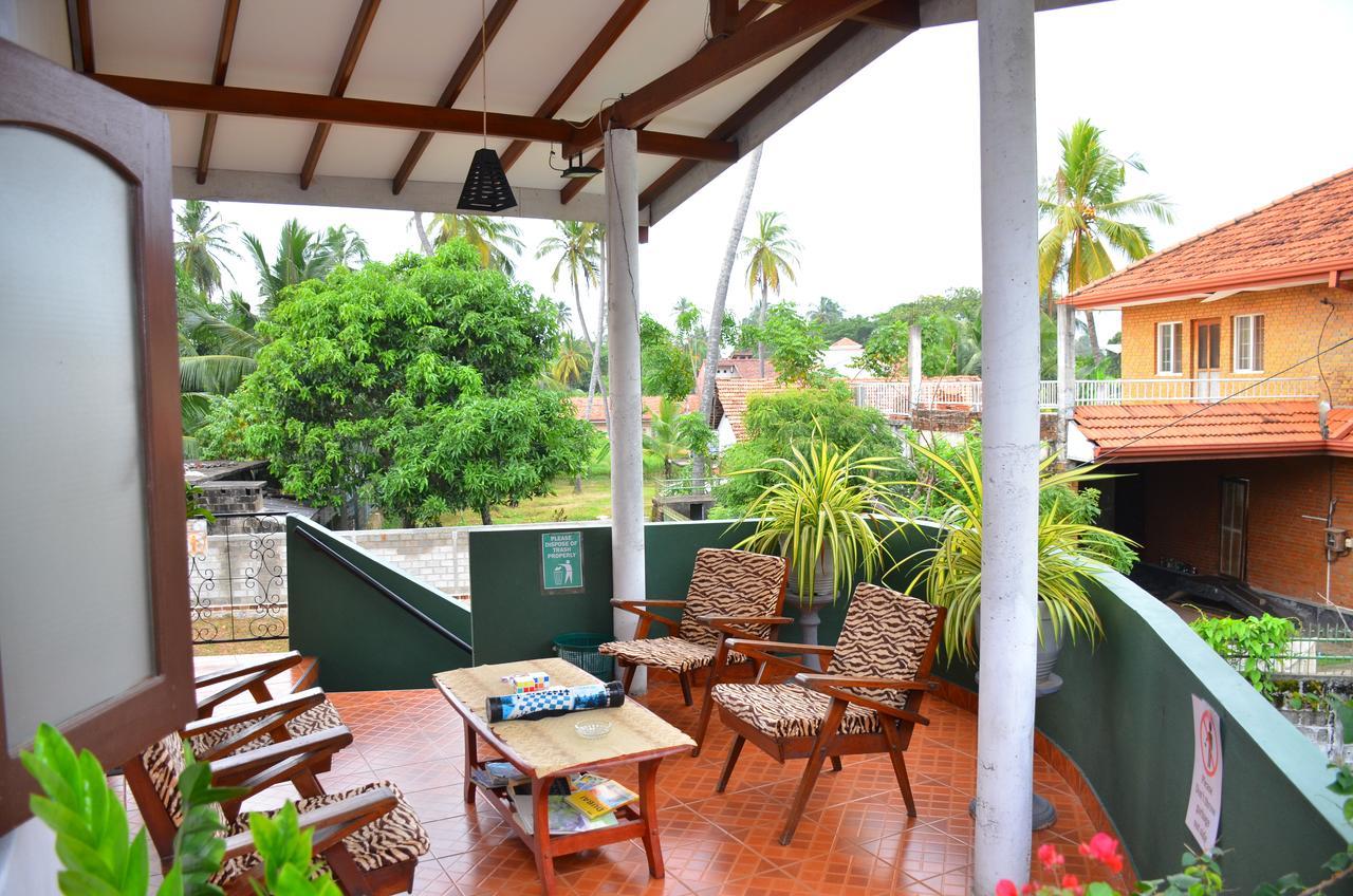 Lilly Palace Villa Guest House Negombo Bagian luar foto